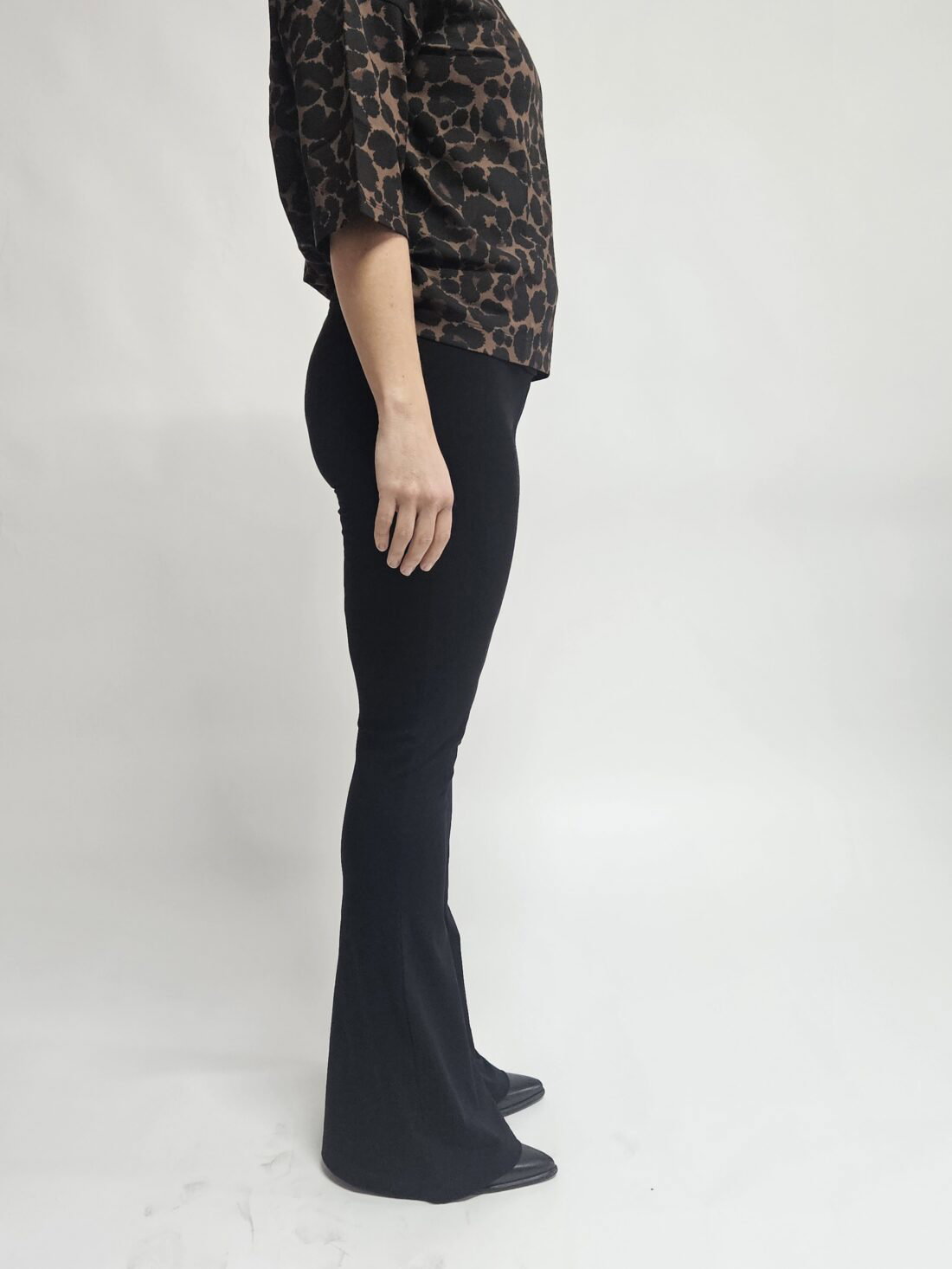 TALL Flared pants Zwart