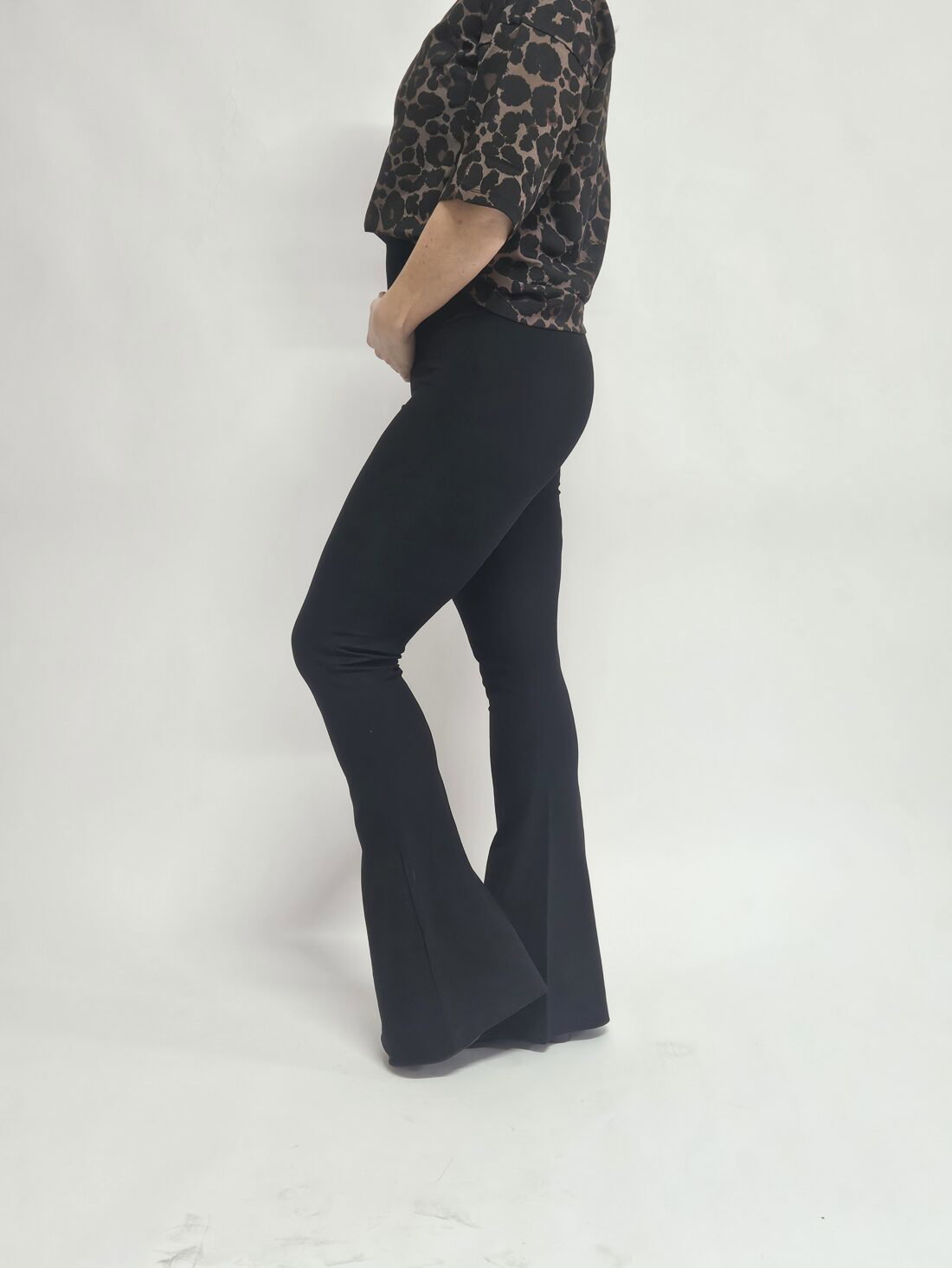 TALL Flared pants Zwart