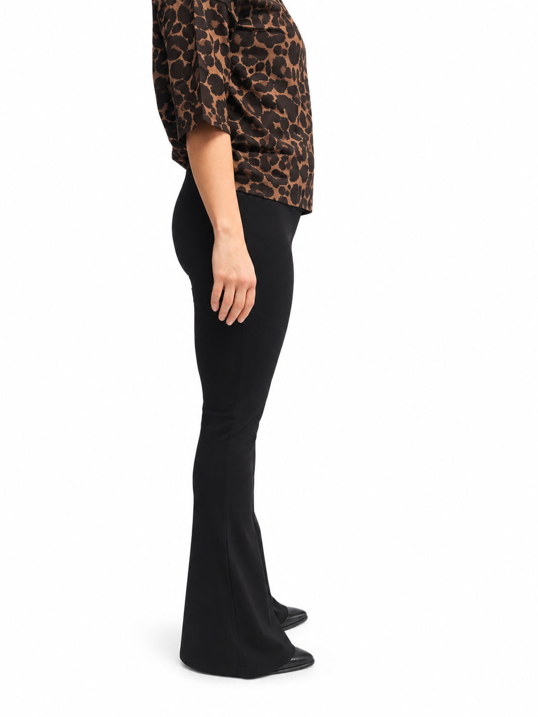 Flared pants Punta Zwart